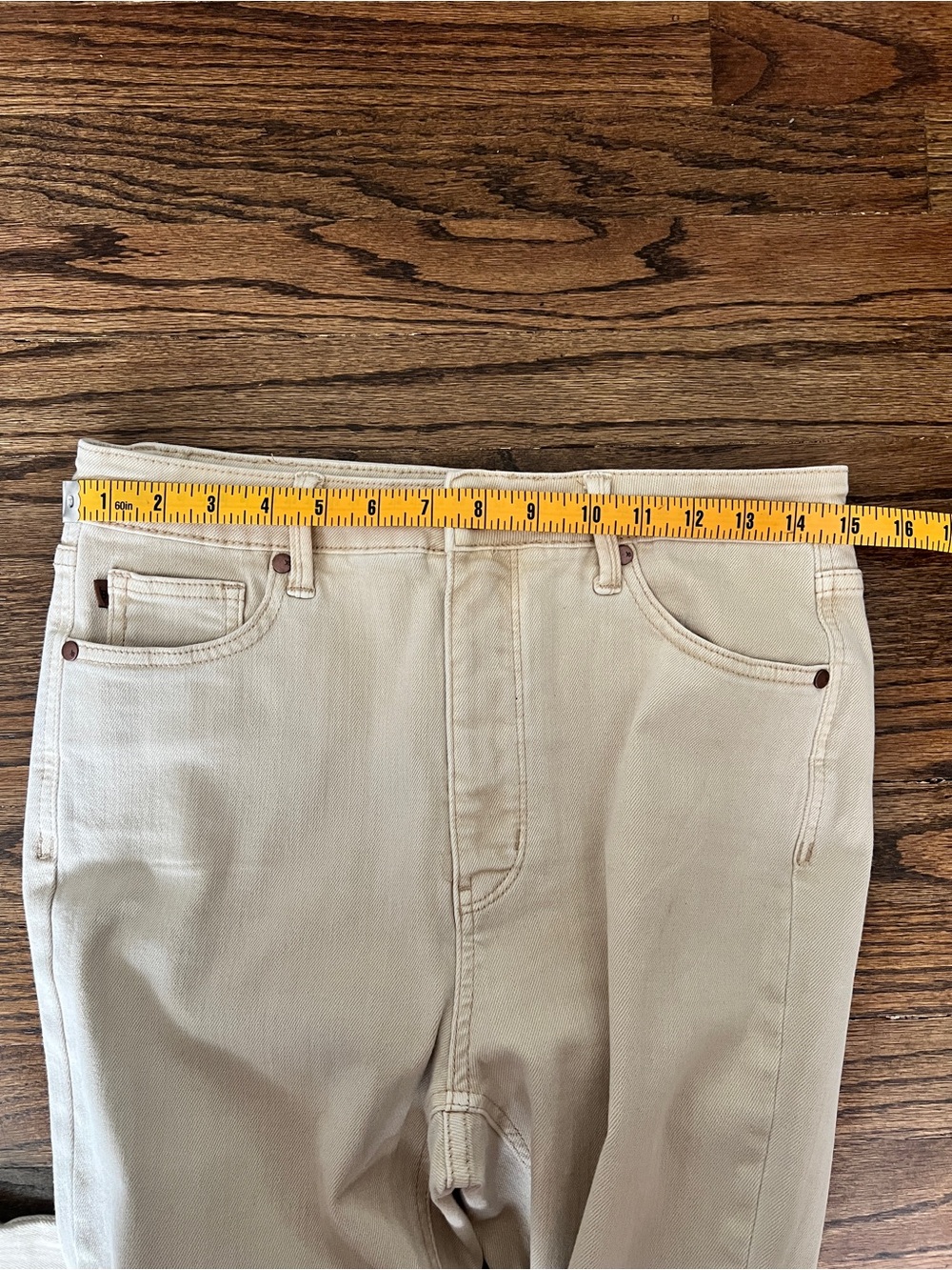 NWOT Judy Blue Cream High Rise Tapered Jeans | Neutral Everyday Denim - Picture 4 of 6